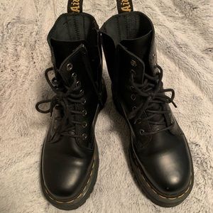 Platform doc martens